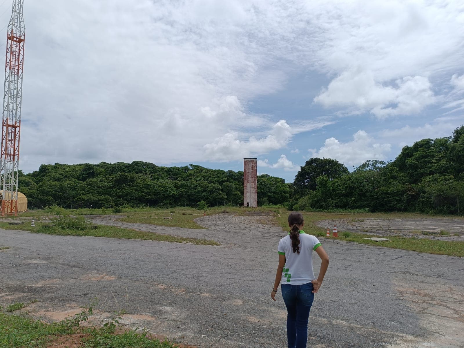 Visita na Estalacoes do CLBI