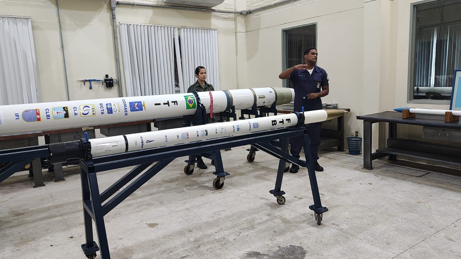 Visita na Estalacoes do CLBI